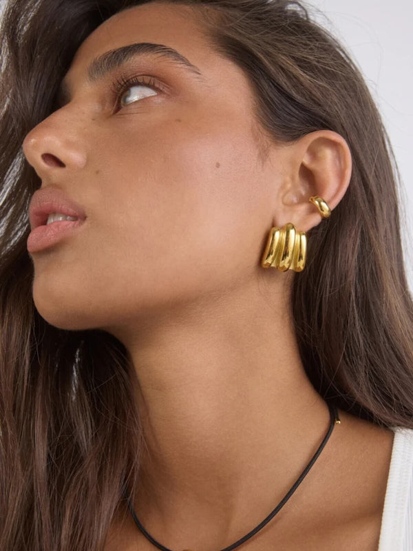 Perlu Monte Earrings - Gold