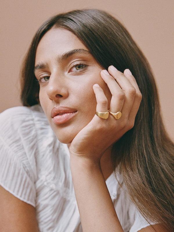 Perlu Nonno Signet Ring