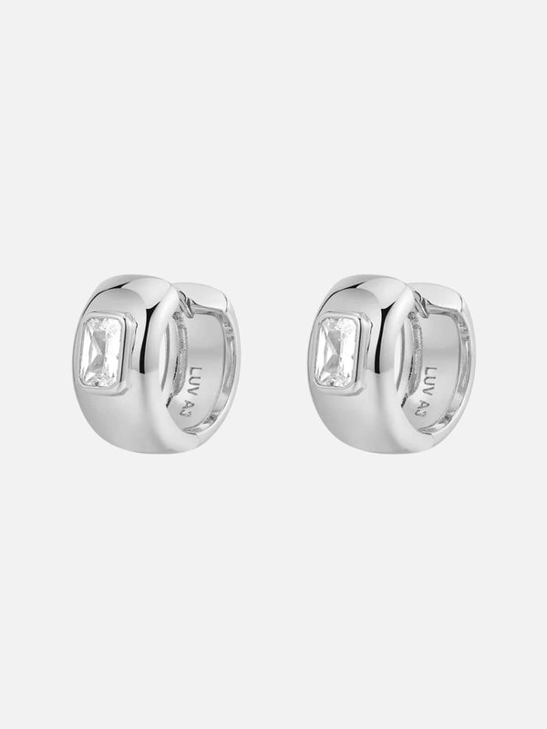 perlu The Emerald Bezel Stone Huggies - Silver