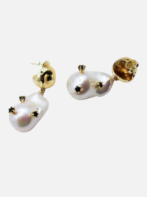 Perlu Prickly Pearl Studded Earrings: Freshwater Pearl + Onyx