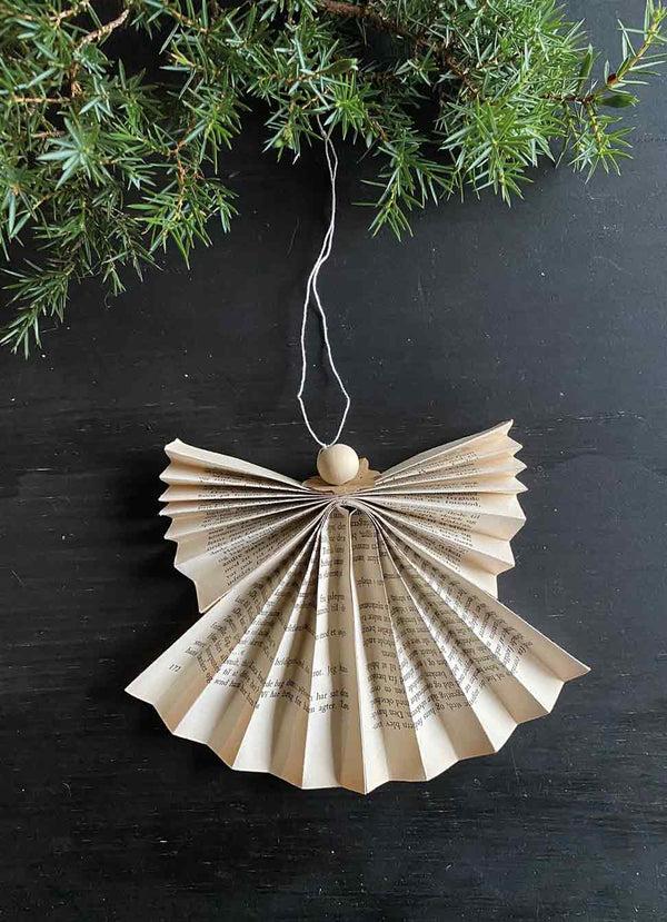 Pernille Folcarelli Christmas angel no.2 - book