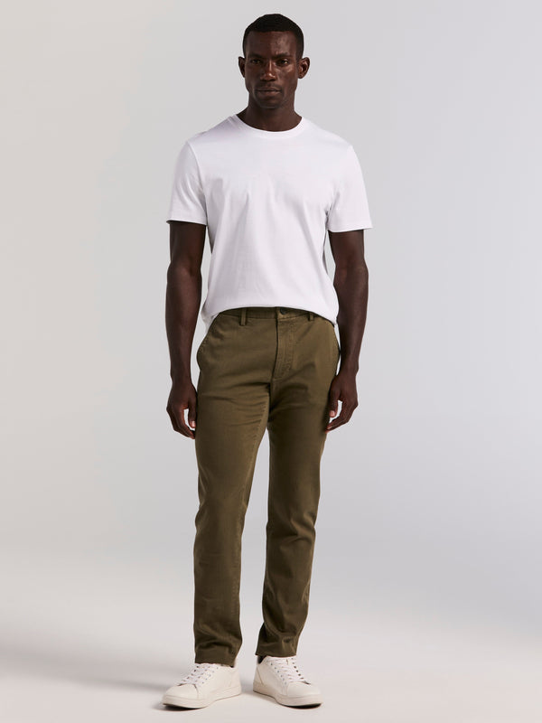 Perry Ellis Slim Fit Dyed Solid Twill Chino Pant Grape Leaf
