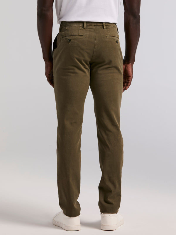 Perry Ellis Slim Fit Dyed Solid Twill Chino Pant Grape Leaf