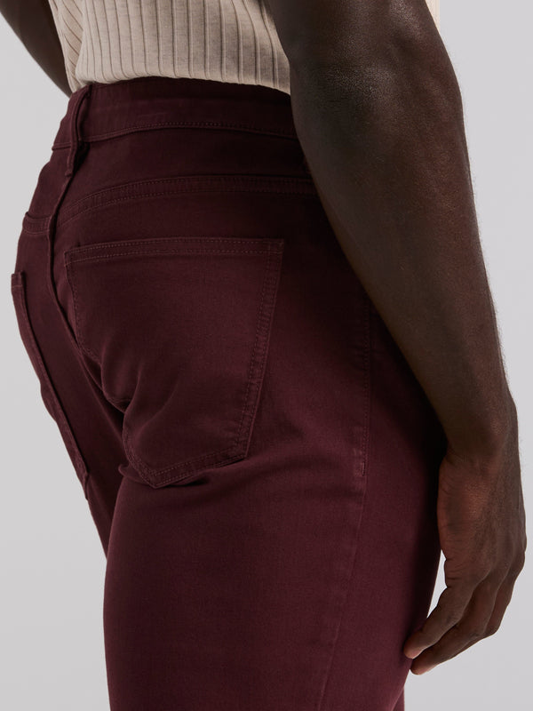 Perry Ellis Slim Fit Dyed Solid Twill Five Pocket Pant Fudge