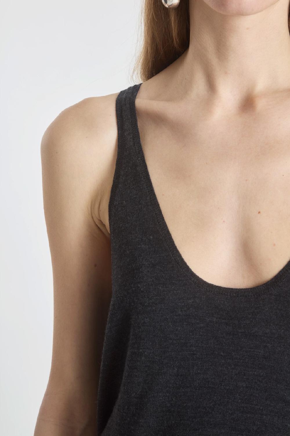 Petar Petrov REAL LIFE Top