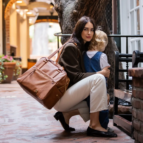 Petunia Pickle Bottom 2-in-1 Provisions Tote In Cedar