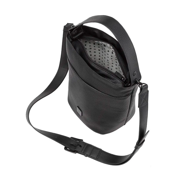 Petunia Pickle Bottom ⁠Pro Bucket Bag In Ebony
