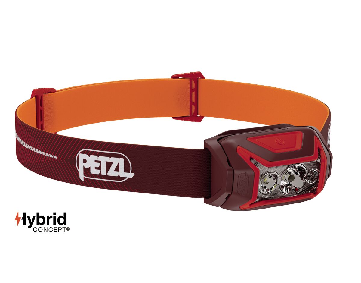 petzl ACTIK® CORE Powerful rechargeable and easy-to-use headlamp with red lighting. 625 lumens