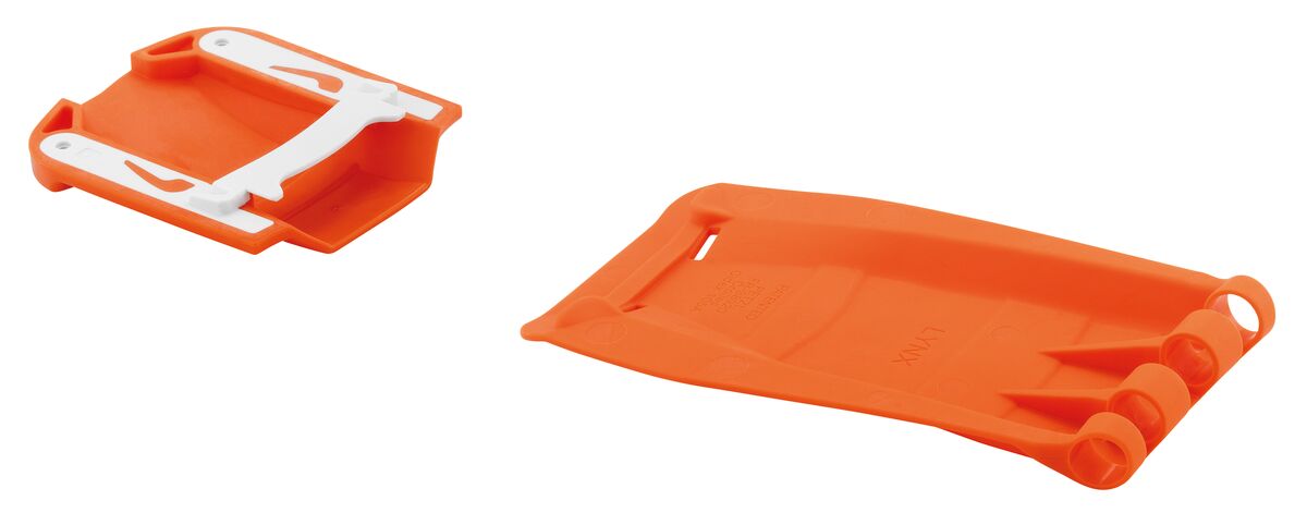 petzl ANTISNOW LYNX® System compatible with LYNX crampons. It limits snow buildup under the crampons in a variety of snow conditions