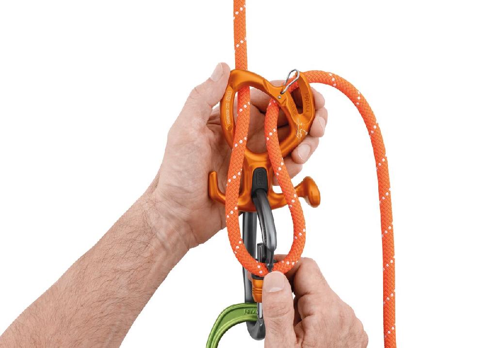 Petzl PIRANA GUIDE Adjustable Friction Descender With Spur And Locking Slot For Canyoning