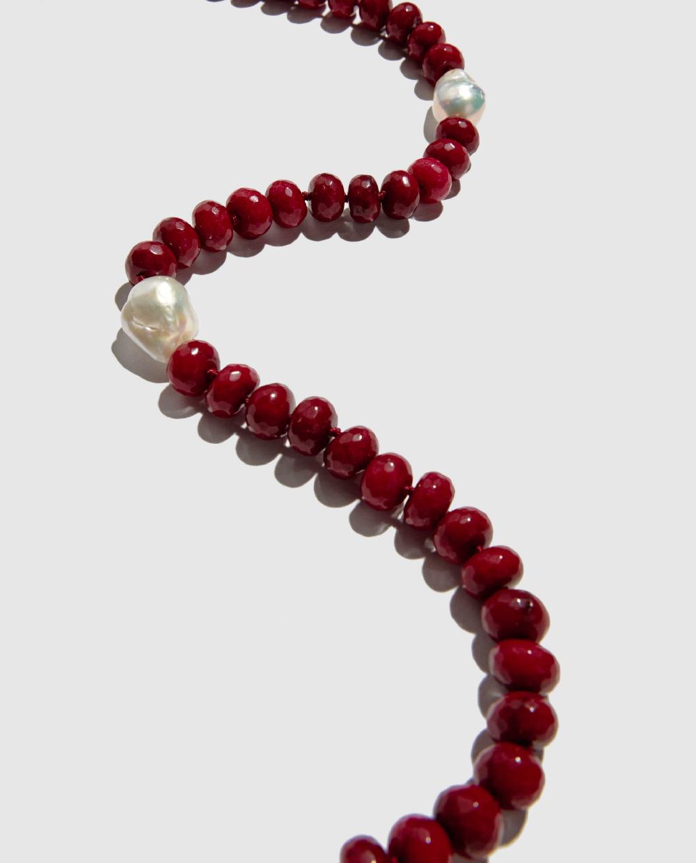 Phialebel Collar De Jade Rojo Y Perlas Madre