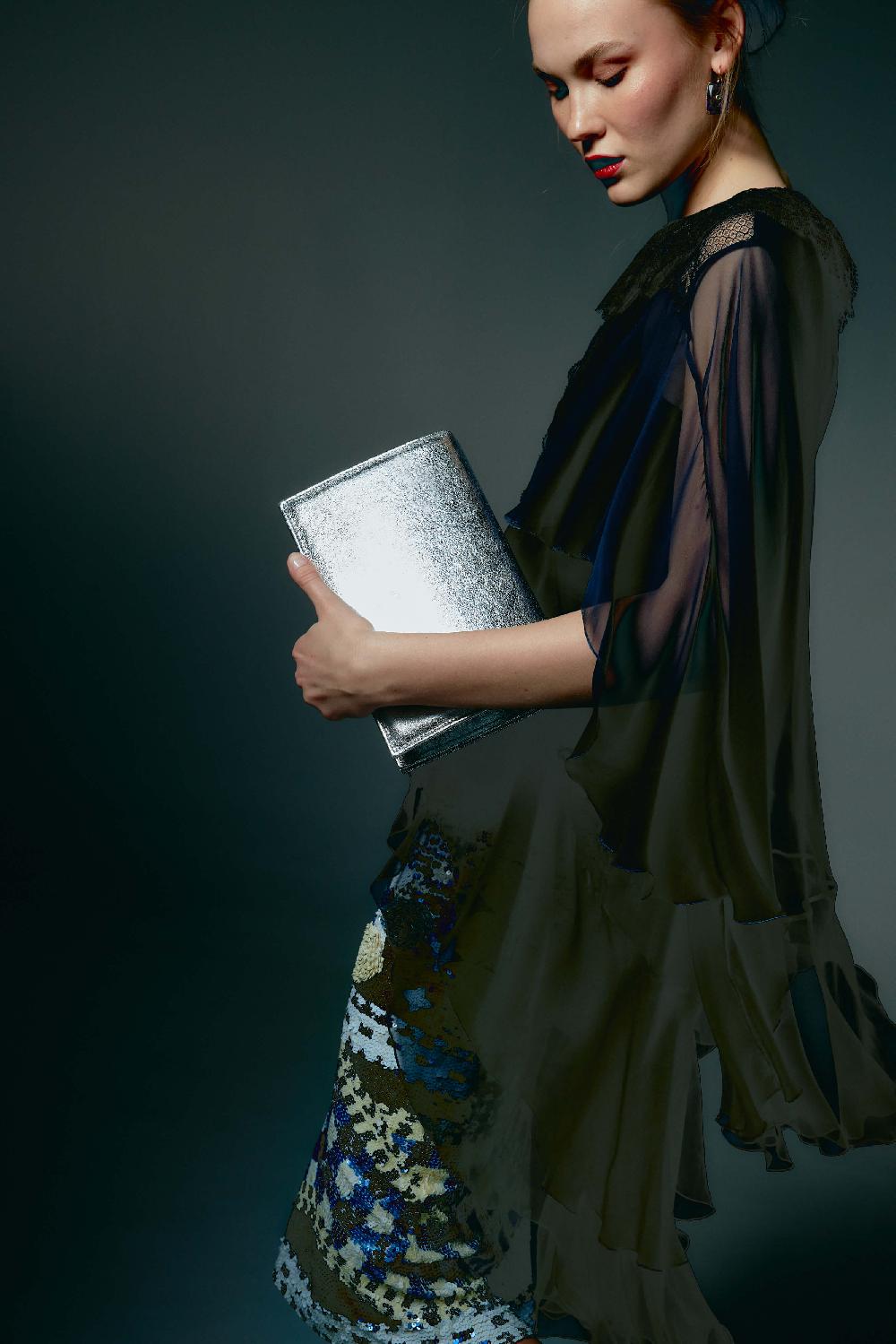 phialebel Ines metallic silver