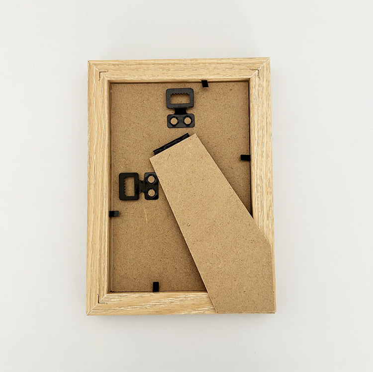 Photoframesandart 6x4" Beaded Photo Frame | Light Wood