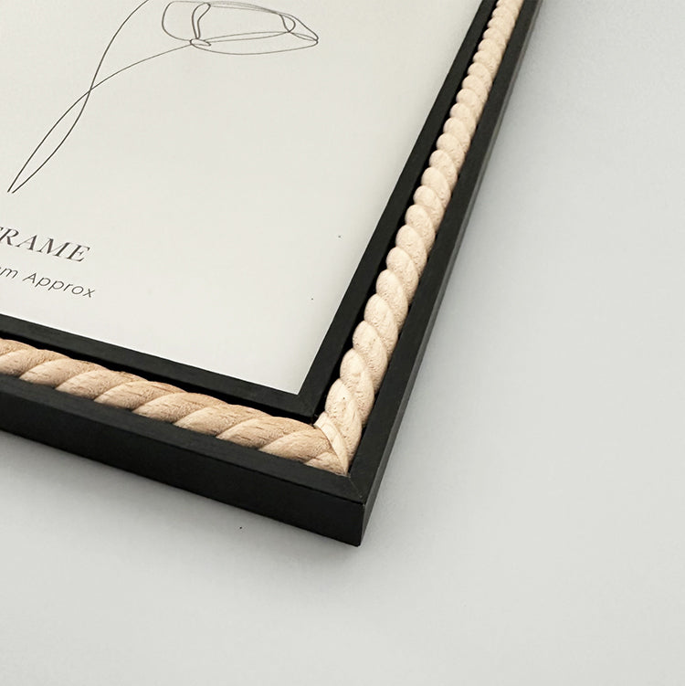 Photoframesandart 6x4" Black Photo Frame | Natural Swirl