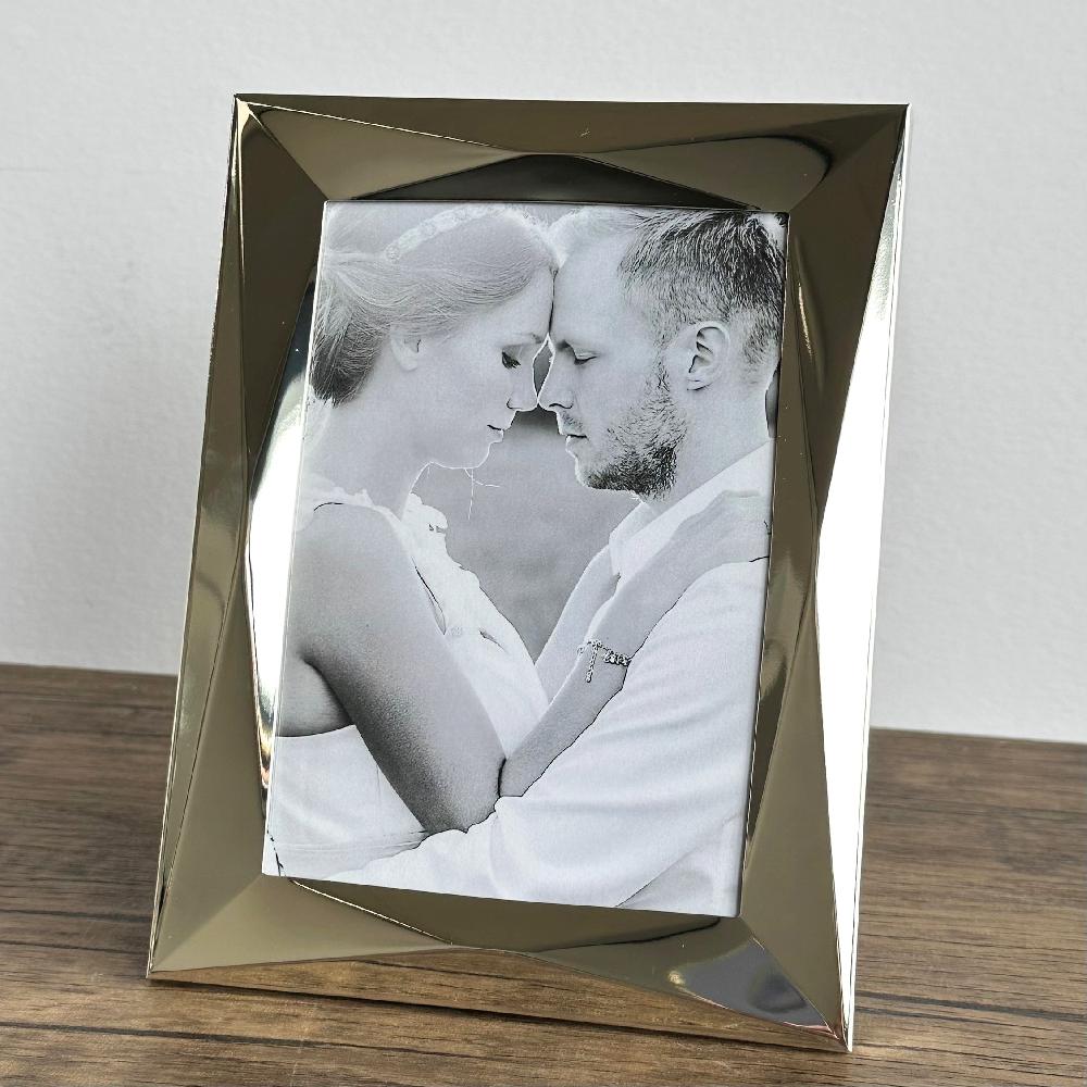 photoframesandart 7x5" Geometric Photo Frame | Silver Plated