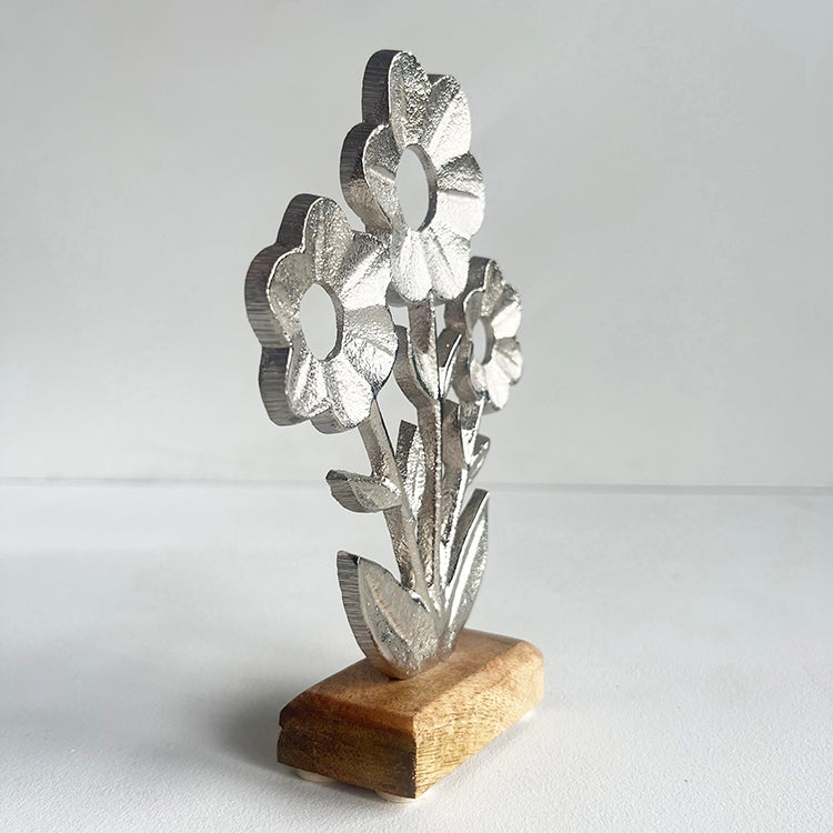 Photoframesandart Decorative Silver Metal Flowers | Wooden Base