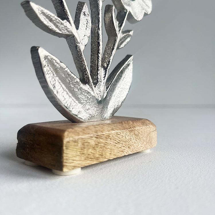 Photoframesandart Decorative Silver Metal Flowers | Wooden Base