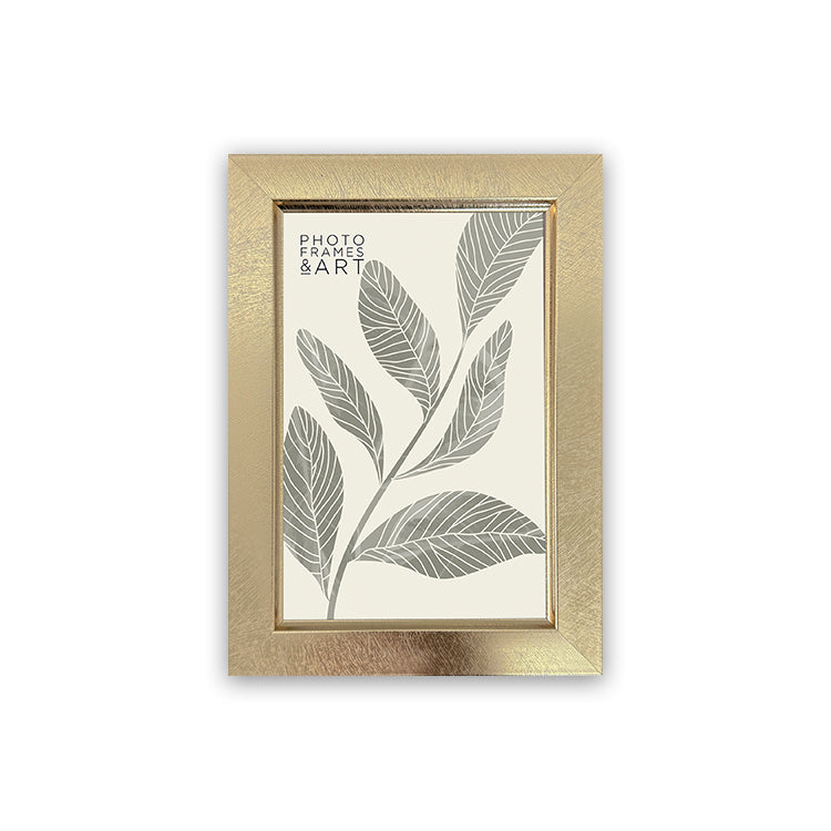 photoframesandart Everyday 6x4 Picture Frame | Classic Gold