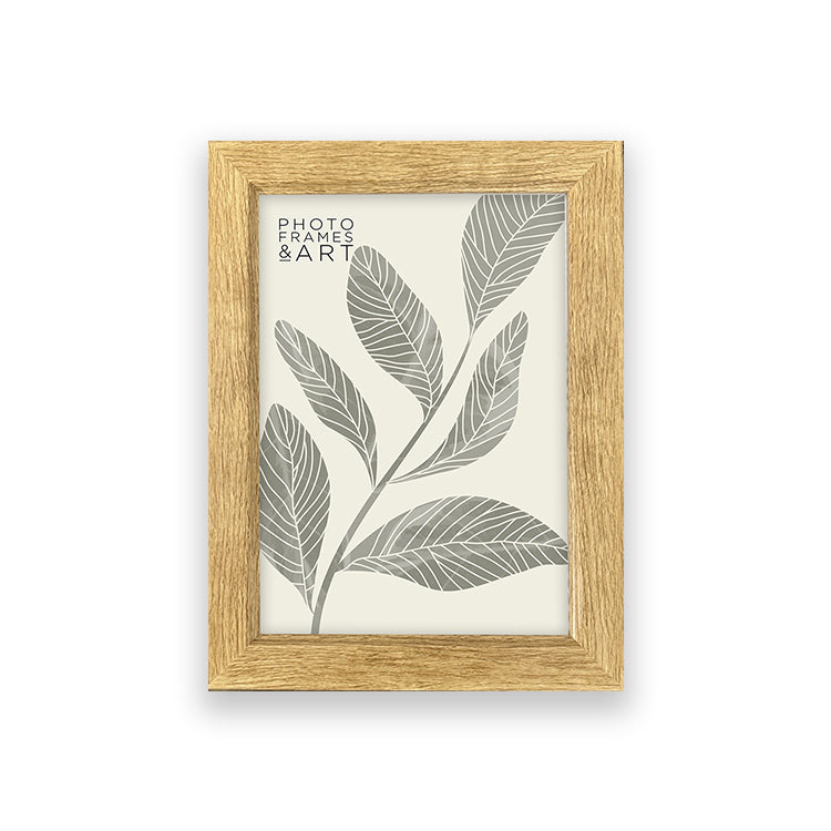 photoframesandart Everyday 6x4 Picture Frame | Classic Oak Effect
