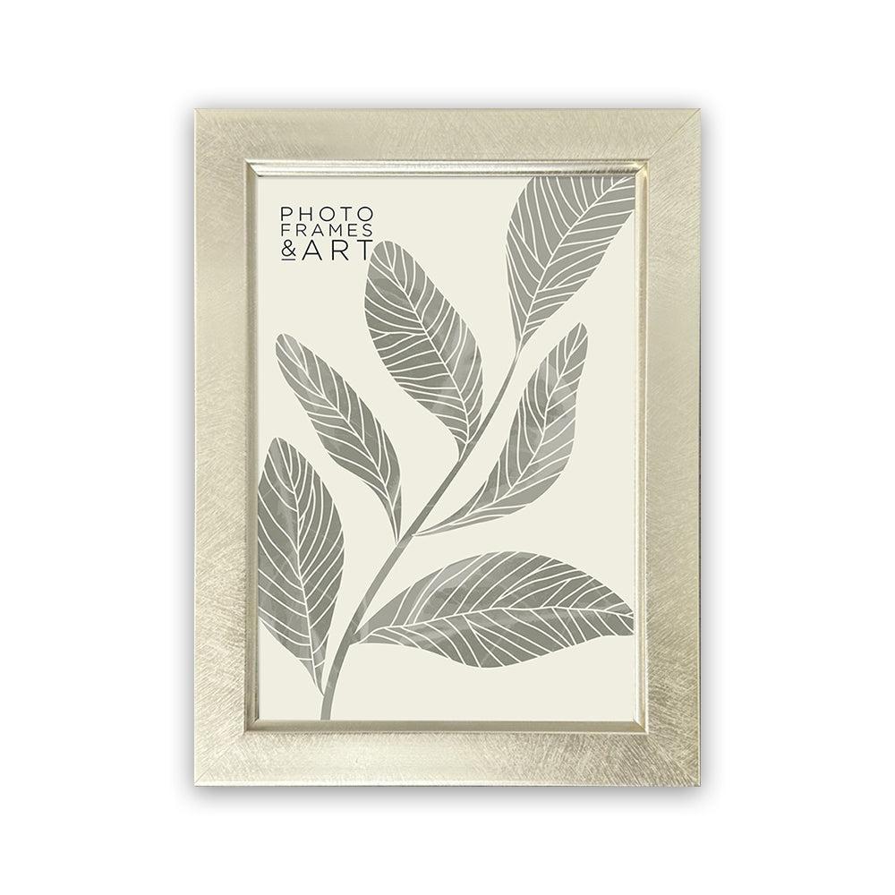 photoframesandart Everyday 7x5 Picture Frame | Classic Champagne Silver