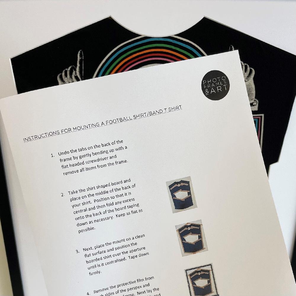 Photoframesandart Marathon Shirt Frame Display | 24x20"