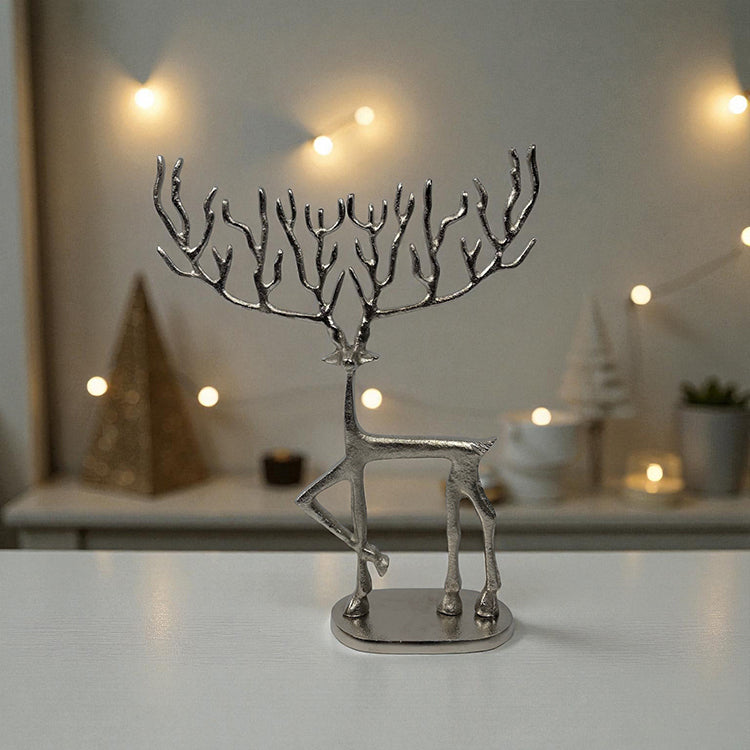 Photoframesandart Minimalist Decor Metal Stag | Silver