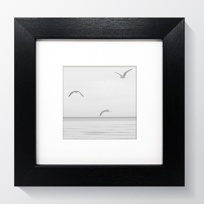 photoframesandart Oxford Photo Frame 5x5'' For 3x3'' With White Mount