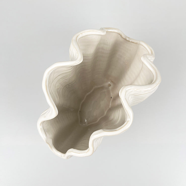 Photoframesandart Ceramic Shell Vase | White