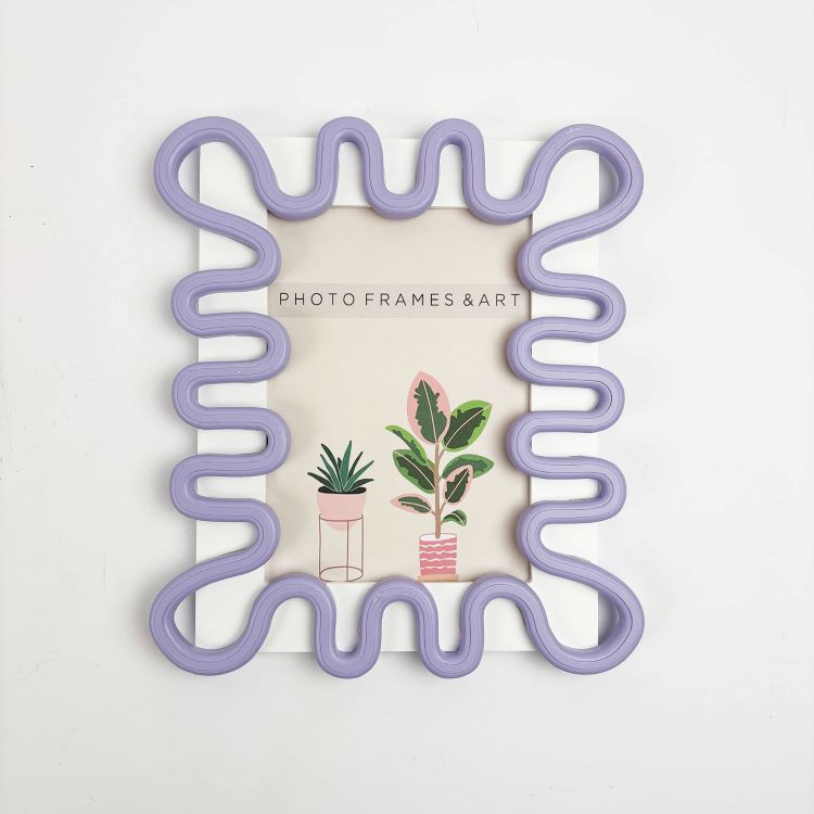 photoframesandart Squiggly Purple Frame | 7x5"