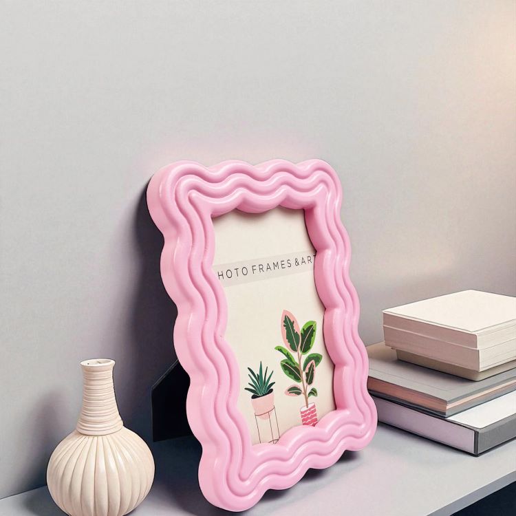 photoframesandart Wiggly Pink Frame | 6x4"