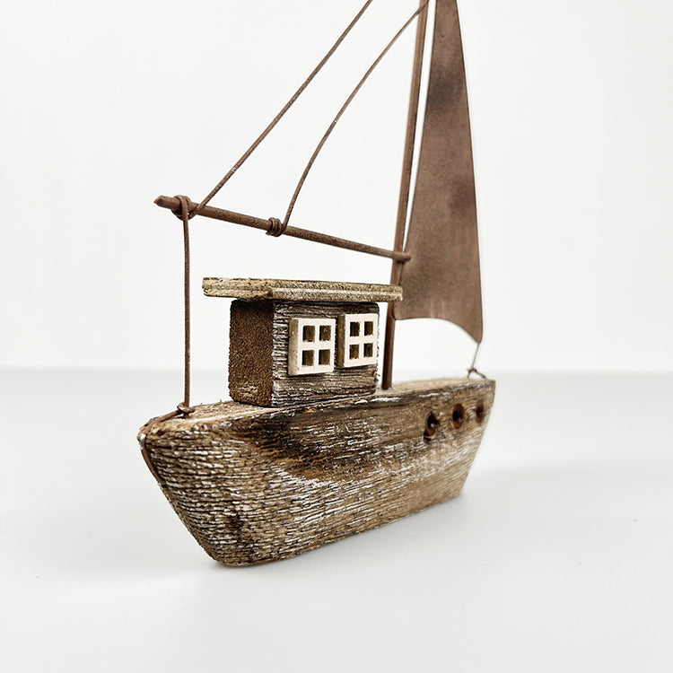 Photoframesandart Rustic Wooden Washed Brown Boat | With Metal Sail