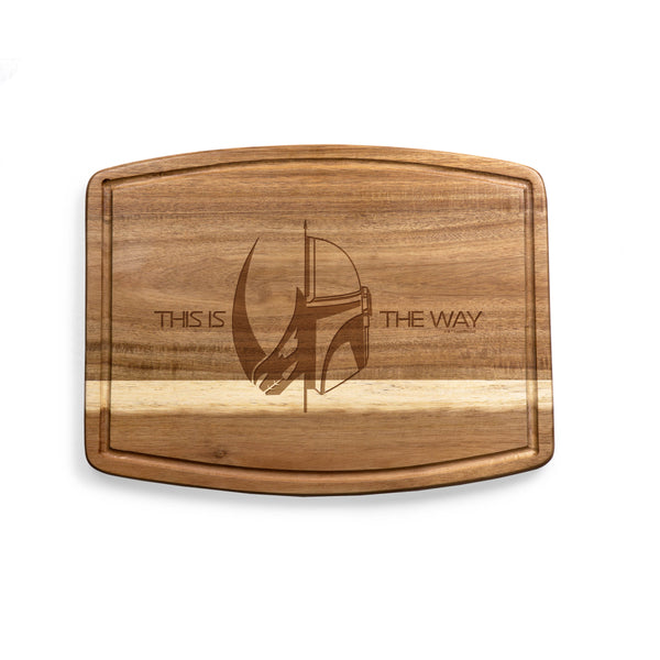 picnic time Mandalorian The Mandalorian - Ovale Acacia Cutting Board