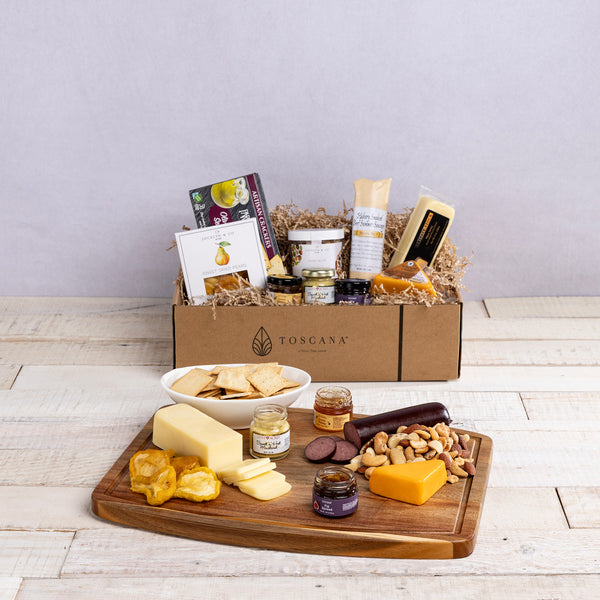 picnic time Ovale Cutting Board with Gourmet Gift Pack