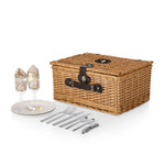 Picnic Time Winnie The Pooh - Classic Picnic Basket