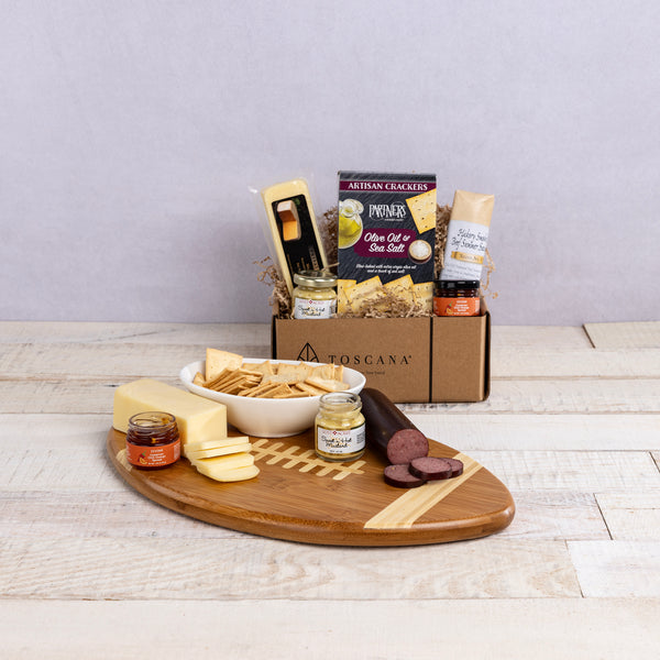 picnic time Touchdown Cutting Board with Gourmet Gift Pack