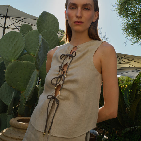 piece of white Kayla Top Oat