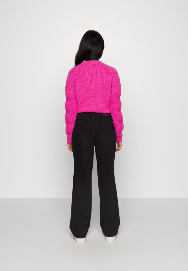 Pieces Petite PCCORNELIA O NECK – Jumper Pieces Petite Special Style