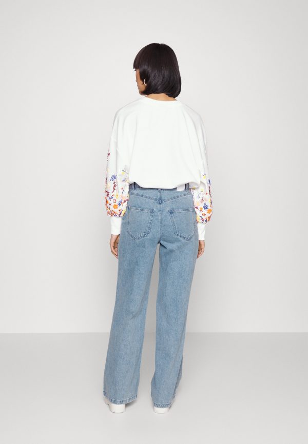 Pieces Petite PCELLI ULTRA WIDE – Straight Leg Jeans Pieces Petite Attractive