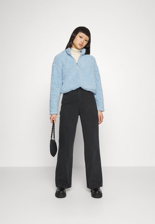 pieces petite PCELLI ULTRA WIDE – Straight leg jeans Pieces Petite Premium