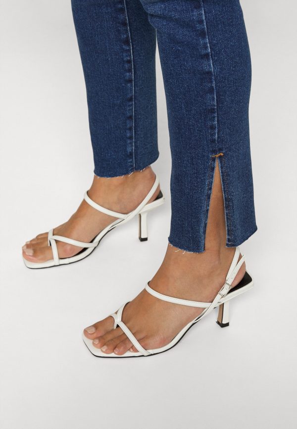 Pieces Petite PCEMI SLIT – Jeans Skinny Fit Pieces Petite Exclusive