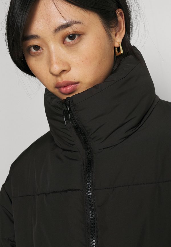 Pieces Petite PCFREEDA SHORT PUFFER JACKET – Winter Jacket Pieces Petite Discount Store