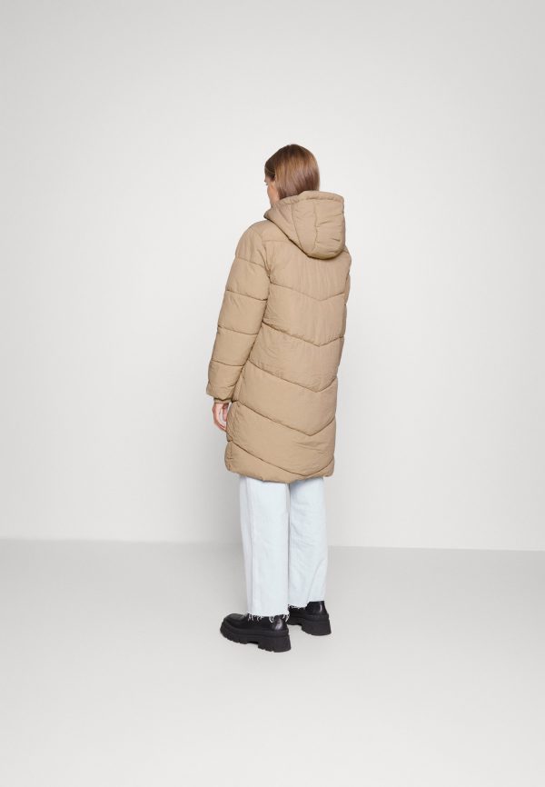 Pieces Petite PCJAMILLA PUFFER JACKET – Winter Coat Pieces Petite Less Expensive