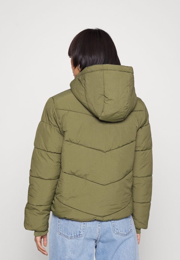 Pieces Petite PCJAMILLA PUFFER JACKET – Winter Jacket Pieces Petite Clearance
