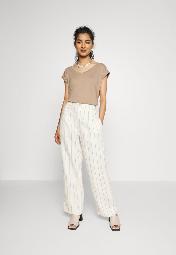 pieces petite PCKAMALA TEE – Basic T-shirt Pieces Petite Lower Prices