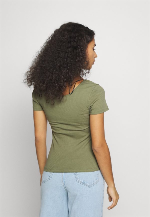 Pieces Petite PCKITTE – Basic T-shirt Pieces Petite Lower Prices
