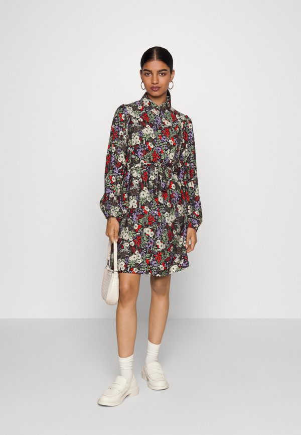 pieces petite PCNEELA SHIRT DRESS – Day dress Pieces Petite Special Style