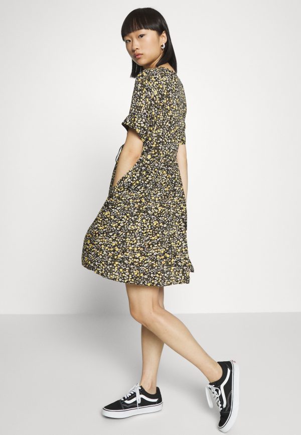 Pieces Petite PCNYA DRESS – Day Dress Pieces Petite Best Choice