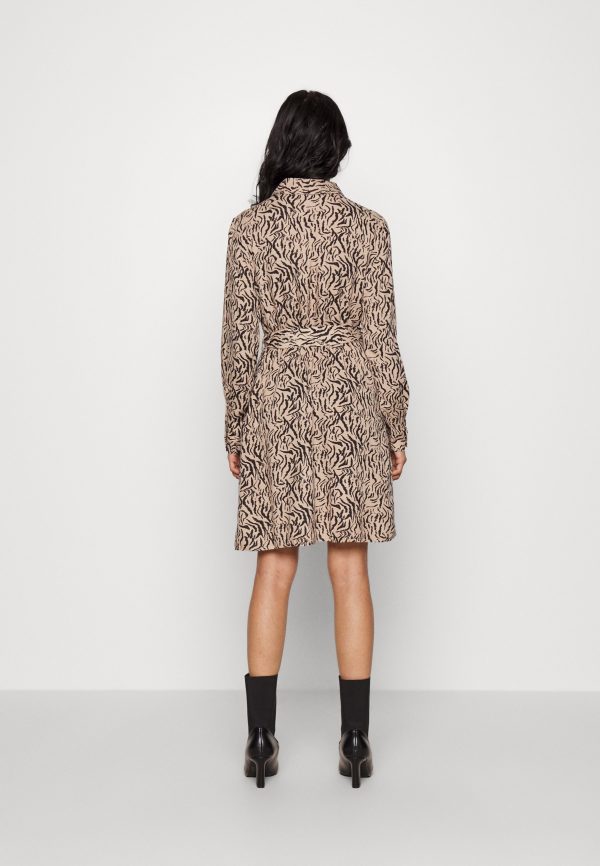 Pieces Petite PCNYA SHIRT DRESS – Shirt Dress Pieces Petite Special Style