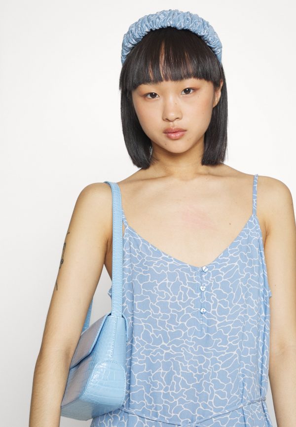 Pieces Petite PCNYA SLIP BUTTON DRESS – Day Dress Pieces Petite Classical