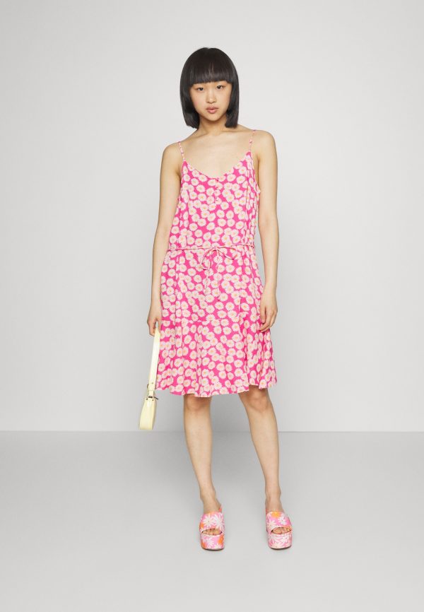 pieces petite PCNYA SLIP BUTTON DRESS – Day dress Pieces Petite Less Expensive